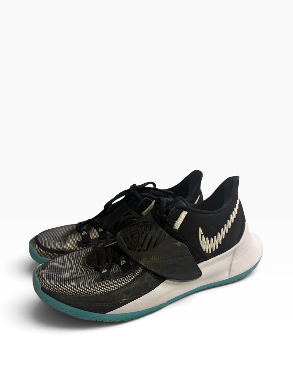 Nike Kyrie Low 3 Black White Oracle Aqua Basketball Shoes Men’s 8.5